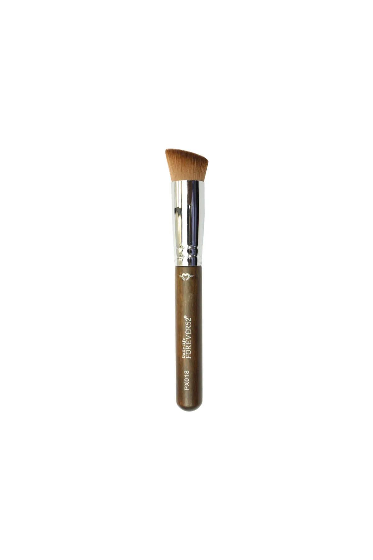 Foundation / Contouring Brush-