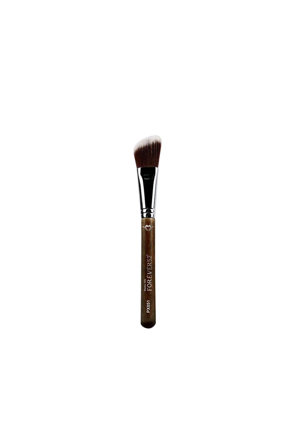 Angled Foundation Brush-