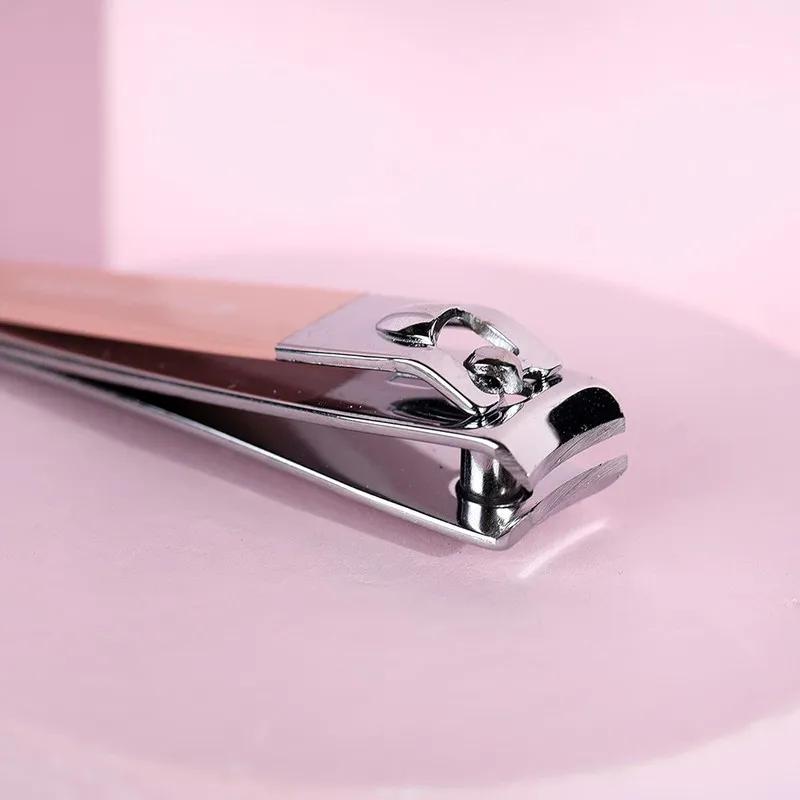Brushworks Manicure Set