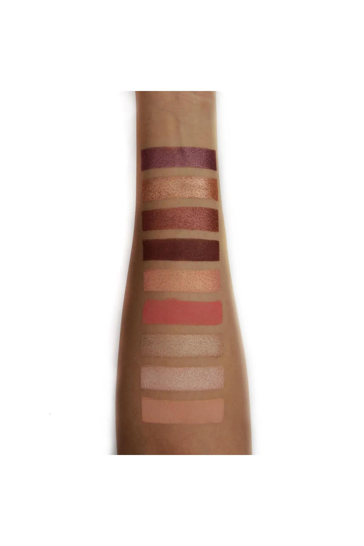 Viseart 9 Colour Eyeshadow Palette Tryst-Tryst � VCP02