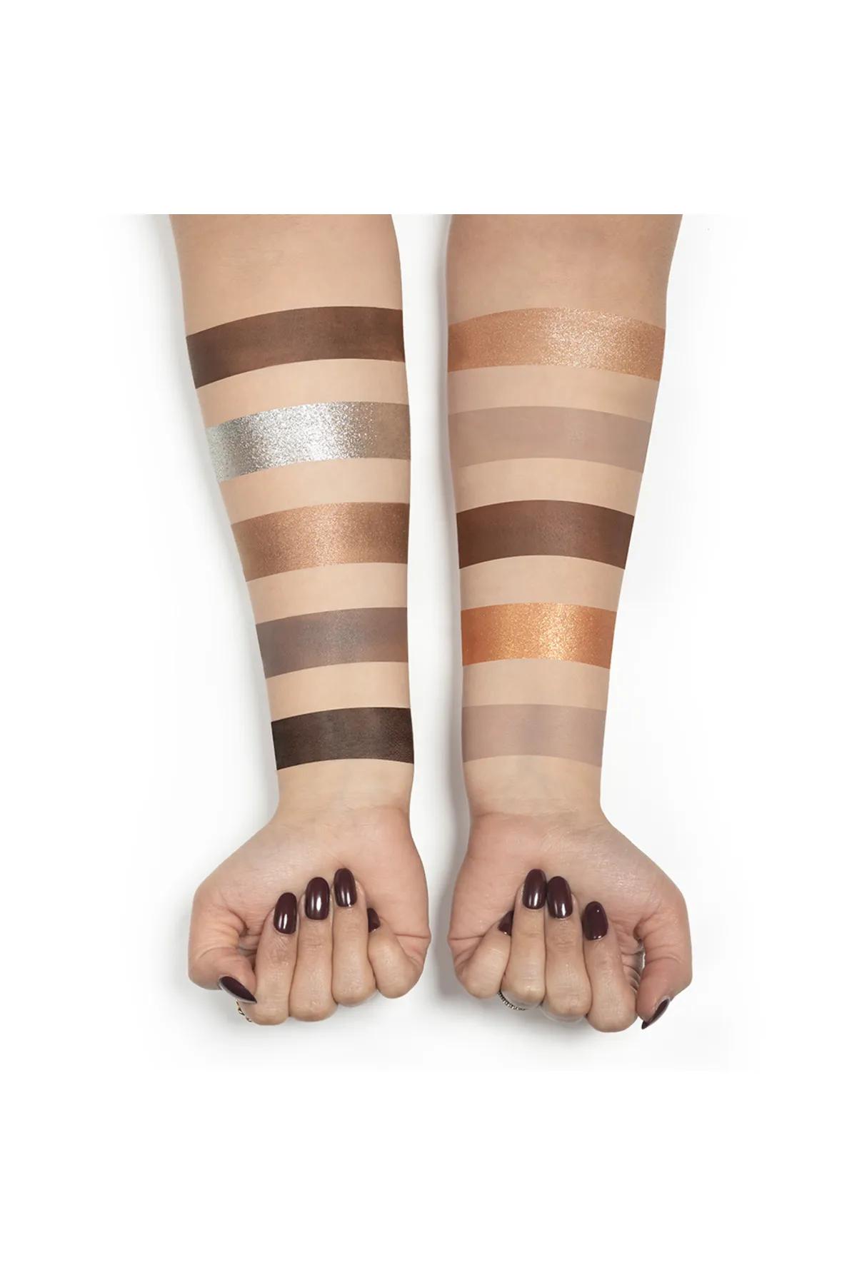 Character 10 Color Eyeshadow Palette-CEP002