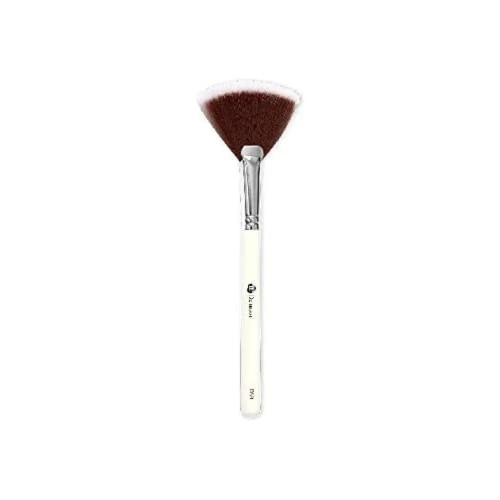 Dermacol D59 Fan Brush Cosmetic Brush