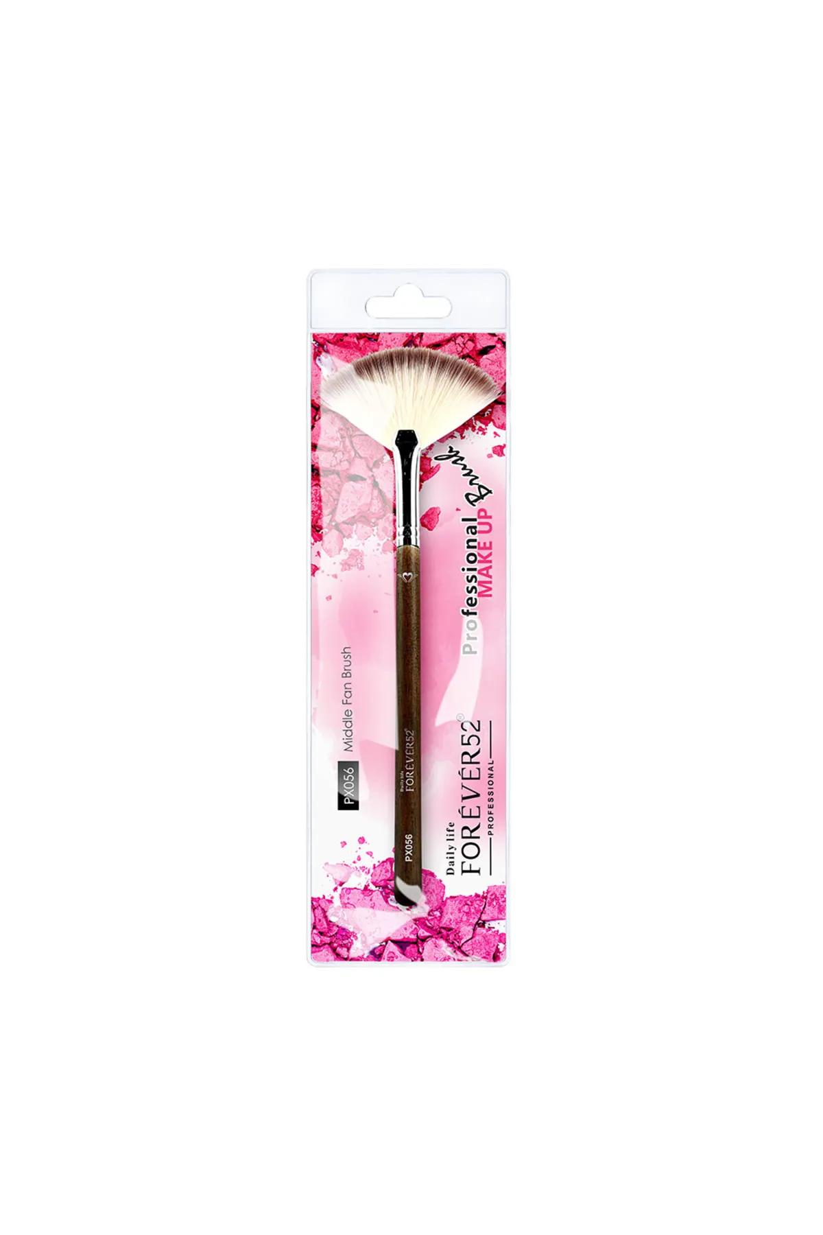 Middle Fan Brush-